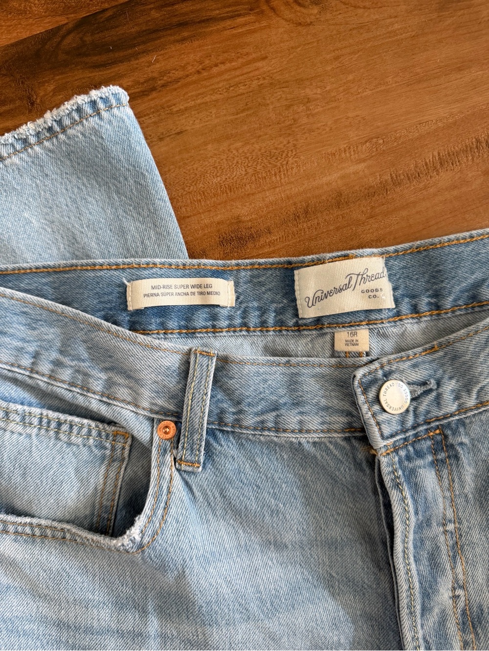 Mid-Rise Super Wide Leg Jeans Size 16R - Picture 5 of 7